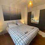 بيت للعطل Maison De 50 M Du Bord De *