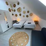 Maison De 50 M Du Bord De لي بورتيل
