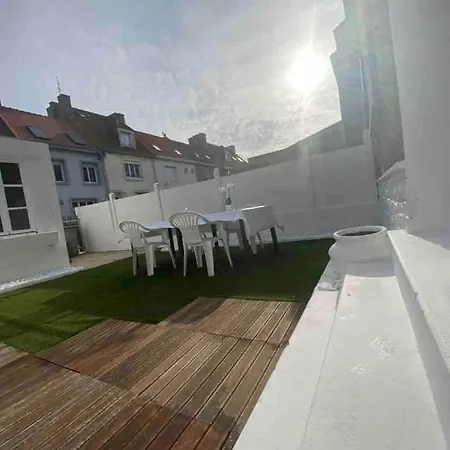 Maison De 50 M Du Bord De *